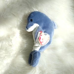 Ty Beanie Baby Echo the Dolphin, 1996 tag intact